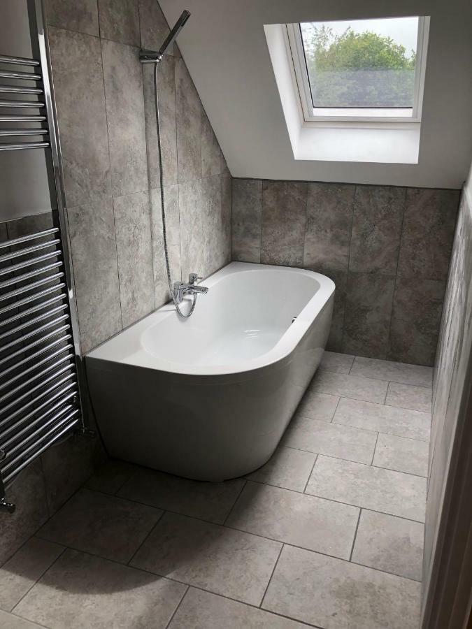 Hamilton Arms Suites มิดเฮิร์สต์ ภายนอก รูปภาพ
